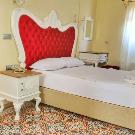 Stone Hill Hotel 2*
